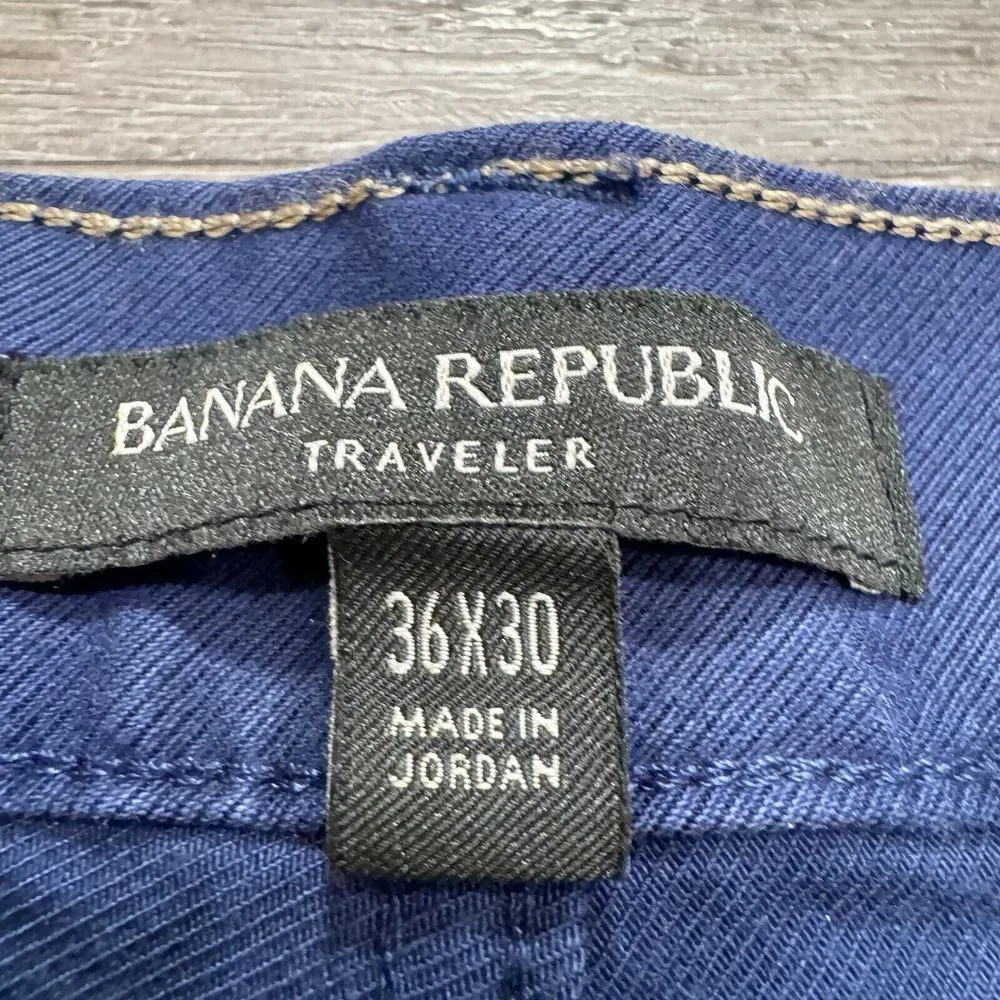 Banana Republic please see
